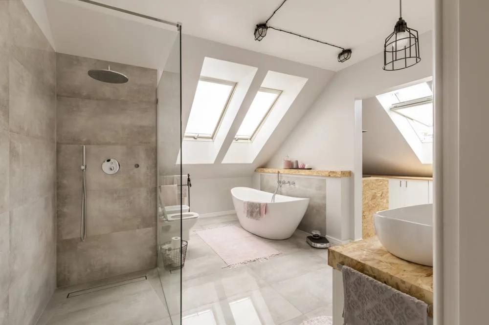 Salle de bains moderne rénovée
